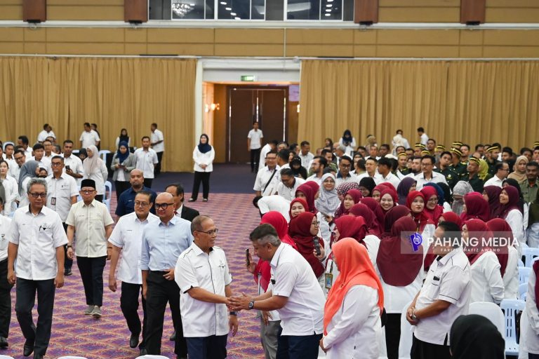 MB PUAS HATI PRESTASI PENJAWAT AWAM PAHANG