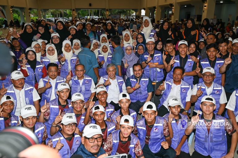 PAHANG SUMBANG RM500,000 UNTUK JAYAKAN KEM A-PLUS YPM