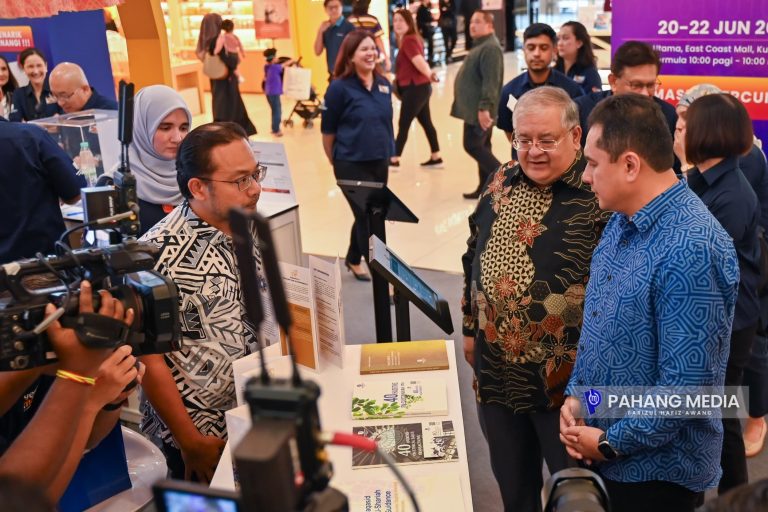 CELIK KEWANGAN PERLU DIPUPUK DARI BANGKU SEKOLAH