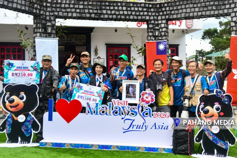 PERTANDINGAN MENGENAL BURUNG ANTARABANGSA BUKIT FRASER KE-36 REKOD PENYERTAAN TERTINGGI