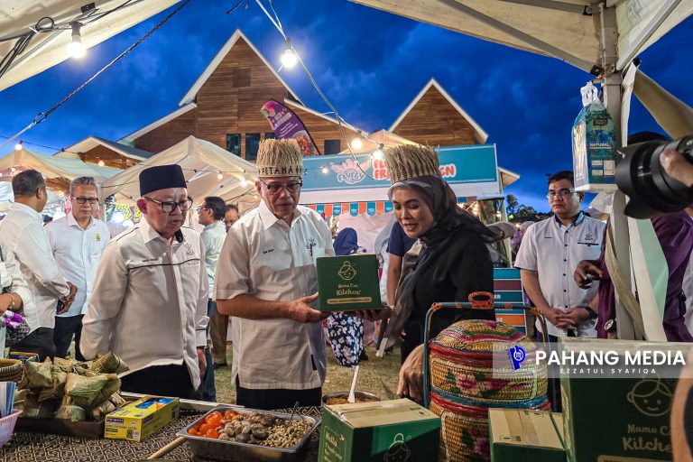 KERAJAAN NEGERI TAMBAH PERUNTUKAN KAD KESIHATAN WARGA EMAS RM11.557 JUTA