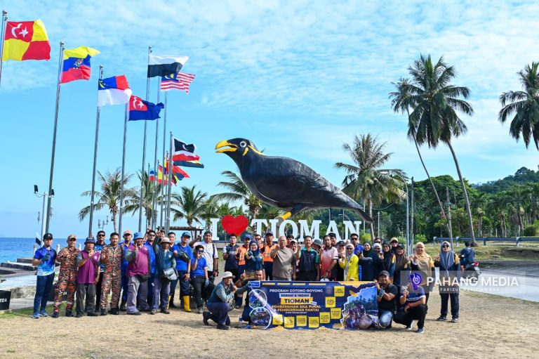 USAHA PROAKTIF PERKASA KELESTARIAN PULAU TIOMAN, SEKITAR 400 TAN SISA PUKAL DILUPUSKAN