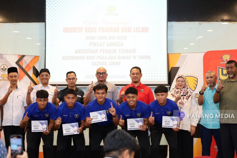 LIMA ATLET SERTA JURULATIH HOKI NEGERI PAHANG HARUM NAMA NEGARA TERIMA SUMBANGAN