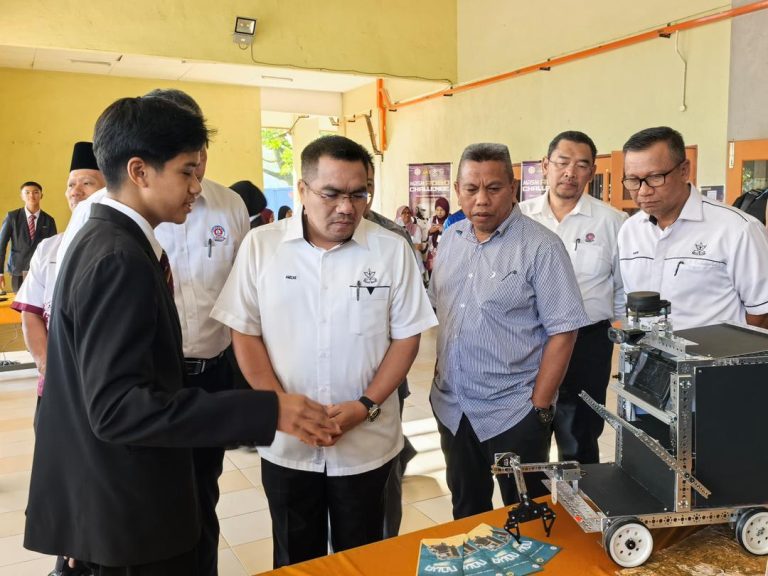 PEMBANGUNAN PENDIDIKAN TVET PELABURAN JANGKA PANJANG KERAJAAN NEGERI PAHANG
