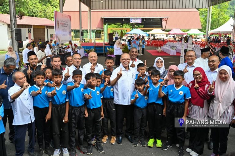 PAHANG JULUNG KALI ANJUR SAMBUTAN HARI BAPA, HARGAI PERANAN BAPA DALAM INSTITUSI KELUARGA
