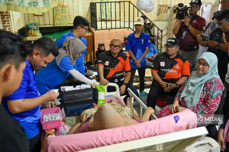 KEMBARA MUAFAKAT FELDA, JELAJAH KLINIK TOK WAN MASUK SIRI KELAPAN, TERUS DEKATI WARGA PENEROKA