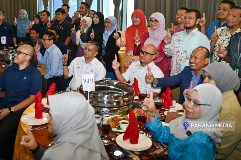 KERAJAAN NEGERI KOMITED SEDIA PERKHIDMATAN TELEKOMUNIKASI, POS, KURIER TERBAIK