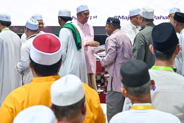 260 MASJID, SURAU KEBENARAN JUMAAT ZON PAHANG TENGAH TERIMA IM PAHANG KLUSTER AGAMA