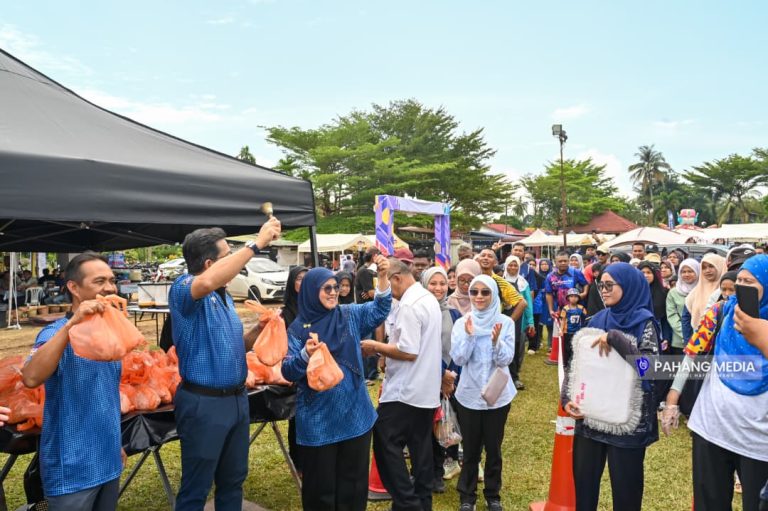 AYAM, IKAN PADA HARGA RM3 ANTARA TARIKAN KARNIVAL ASPIRASI PAHANG 1ST KUANTAN