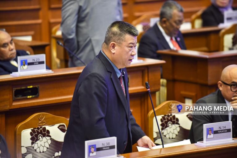 SIDANG DUN : RM2.52 JUTA DIPERUNTUKKAN BAGI PROGRAM JUALAN MAKMUR KLUSTER PERAYAAN