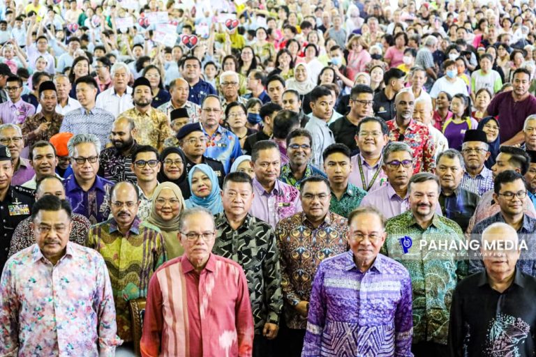 PENGUASAAN PELBAGAI BAHASA BINA MASA HADAPAN ANAK-ANAK LEBIH BERDAYA SAING