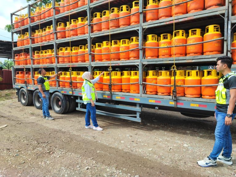 KPDN Pahang bongkar stor haram LPG di Bentong, rampas 829 tong bernilai RM405,338