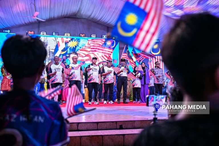 Lebih 10,000 banjiri Dataran Raub semarak Bulan Kebangsaan