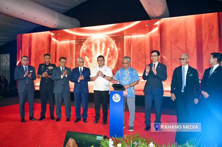 KDPB Sultan Pahang berkenan sempurnakan perasmian Sambutan 30 Tahun Kaneka Malaysia