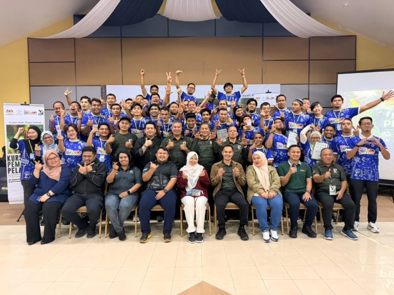 Pahang tingkat kompetensi 41 pemandu pelancong alam semula jadi