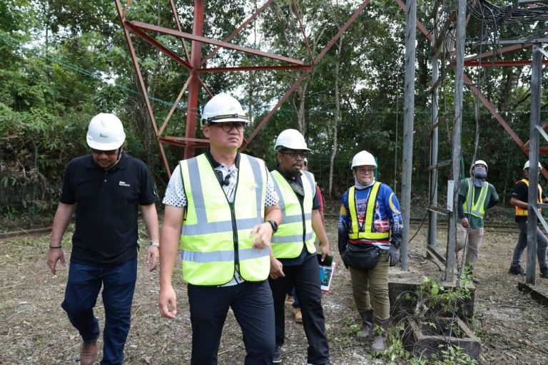 Aduan SK Keledek diberi perhatian, Maxis diminta sedia perkhidmatan sebelum 1 Disember